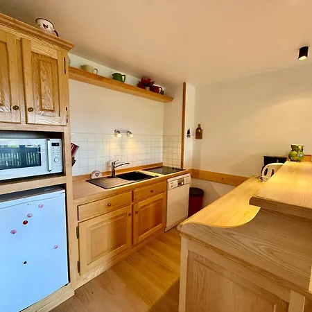 Au Pied Des Pistes, Proche Commodites, Balcon, Parking, Calme - Fr-1-505-8 דירה נוטרדאם-דה-בלקומב